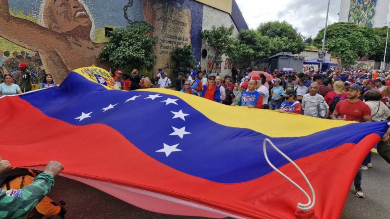 Pueblo venezolano se moviliza en la Gran Toma Cultural de Caracas y ...